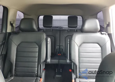 2018 Volkswagen Atlas Sel Premium z USA, uszkodzony, nr VIN 1V2NR2CA2JC579616